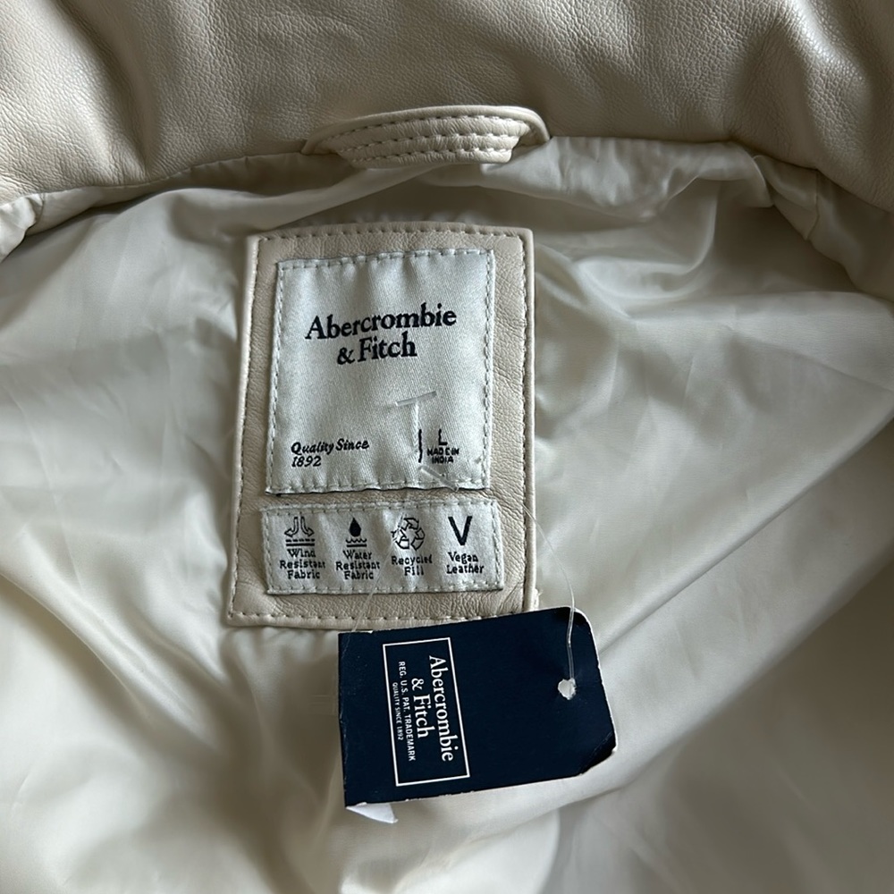 Ambercrombie and Fitch Leather Cream Vest Jacket